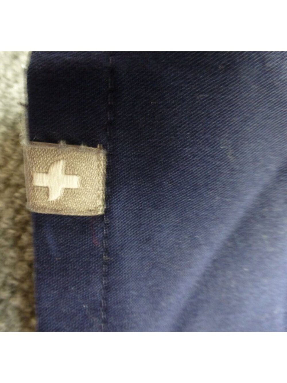 Figs Navy Blue Scrub Top Small Technical Collection V-Neck Pocketed Lightweight - Picture 7 of 7